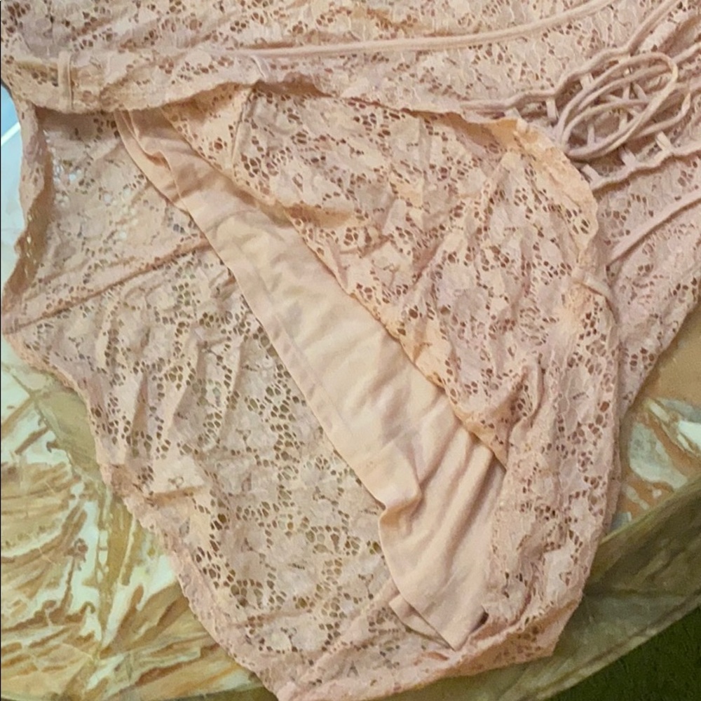 💞💞Pink lace Dress - Picture 4 of 6